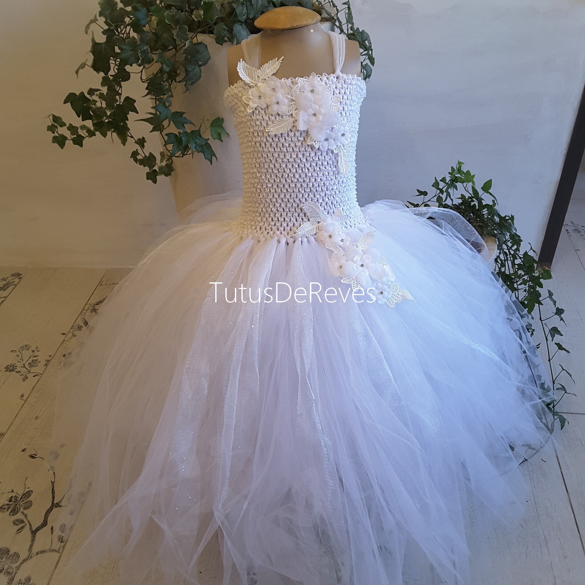 Robe de cérémonie petite fille en tulle blanc avec dentelle. Etsy