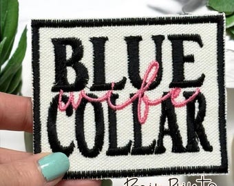Parche de Esposa de Cuello Azul. Parche Bordado. Accesorios para el Bar de Sombreros. Parche de Esposa. Parche Bordado Bonito. Parche Bordado Grande con Adhesivo.