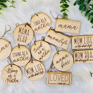 Mama Wood Key Chain. Gift for Mom. Wood Keychain for Mom. Gift for Mom Friend. Funny Mom Keychain.