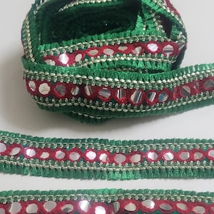 Rode en groene zigeunertype Indiaanse rand, versieringen, mooi lint van 1,25 inch breed, etnische naai-knutsel plakboekrand van 1 meter