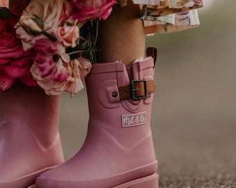 SCOUT natural rubber Dusty Rose gumboots - fully lined! Ready to post!
