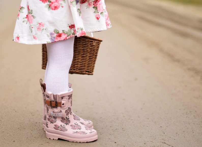 SCOUT natural rubber Vintage Floral gumboots fully lined Ready to post image 4