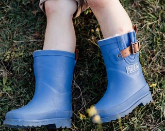 SCOUT natural rubber Soft Navy gumboots - fully lined! Ready to post!
