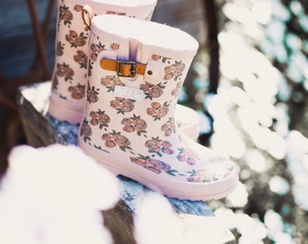 SCOUT natural rubber Vintage Floral gumboots - fully lined! Ready to post!