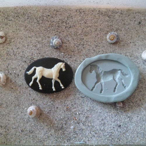 silicone cameo mold of a whole horse for polymer clay (wepam)