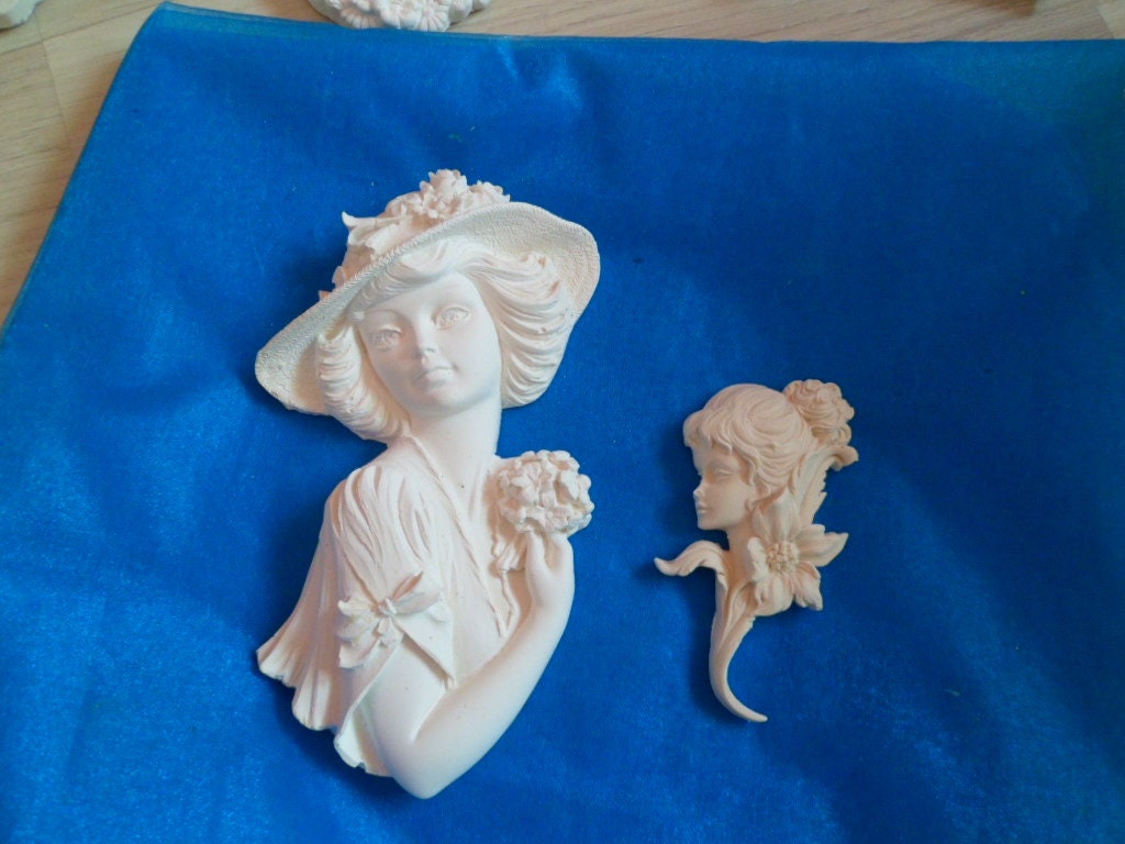 Platres Blancs Bustes de Femme Style Shabby Chic en Platre Resine 2Pcs