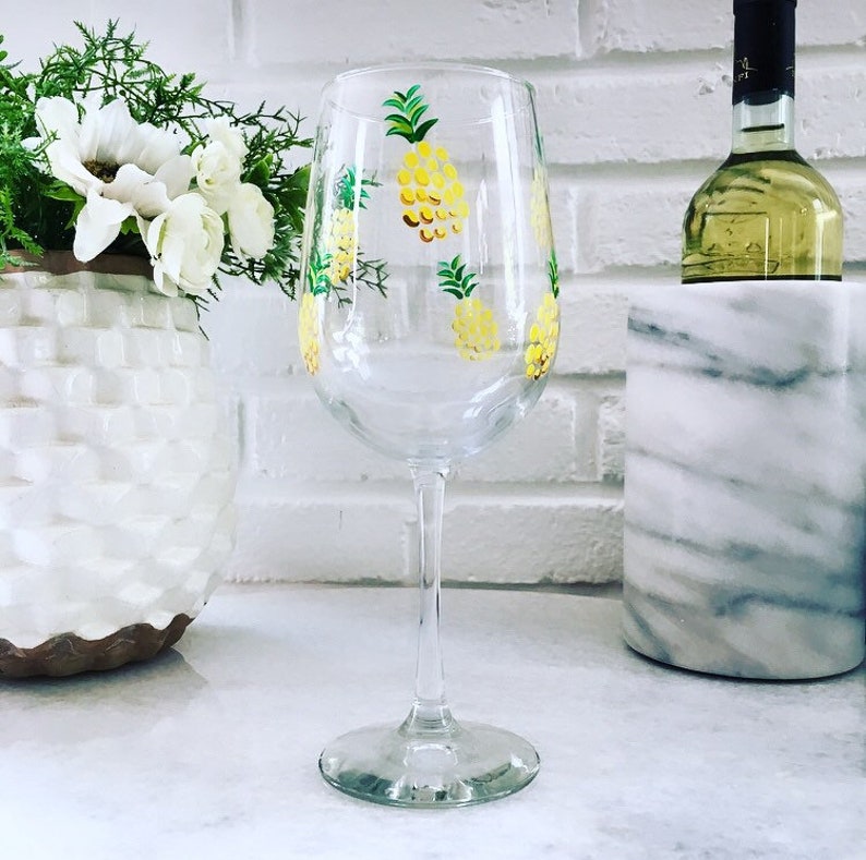 Pineapple Wine Glass / Hand Painted Pineapple Design / Summer Cocktail