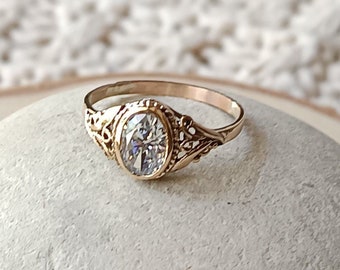 9k yellow gold ring, zirconium oxide ring, custom gold ring, gift idea for women