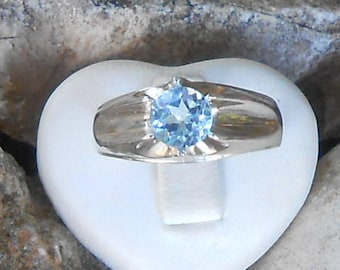 Bague, argent 950, topaze bleu ciel taille ronde à facettes 6 mm, cadeau pour elle, ring blue topaz, gift for her