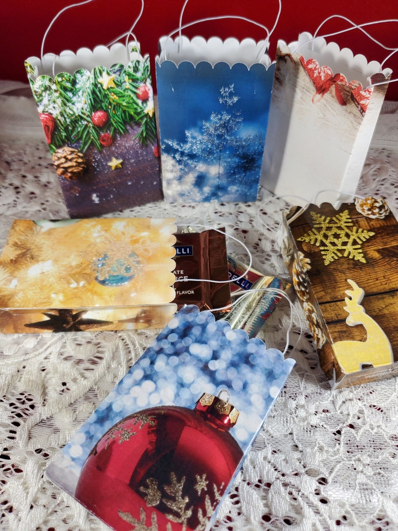 Mini cadeaux ou cadeaux à thème des fêtes de Noël, mini-sacs de bonbons, sacs à bijoux, sacs de cartes-cadeaux, joyeux rennes de Noël et flocons de neige image 6