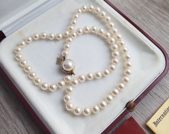 Vintage Majorica Faux Pearl Necklace With Original Box, Certificate 24”, Excellent condition