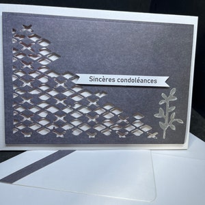 carte « sincères condoléances » sobre n&b