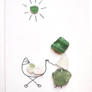 Collage de bouts de verre polis par la mer - Dame au landeau