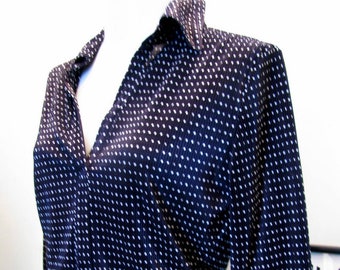 Vintage voman monochrome polkadot top blouse /monochrome blouse /Vintage Clothing/Black and white top/Medium size top/black owned clothing