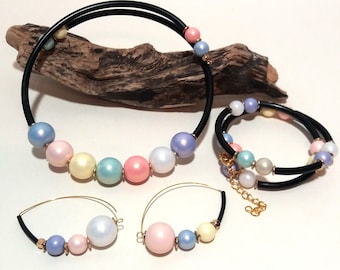 Conjunto de joyería de estilo contemporáneo de collar, pulsera, aretes/Gargantilla de collar de cuentas grandes/ Conjunto de joyería de goma en tono pastel/Precioso regalo para ella