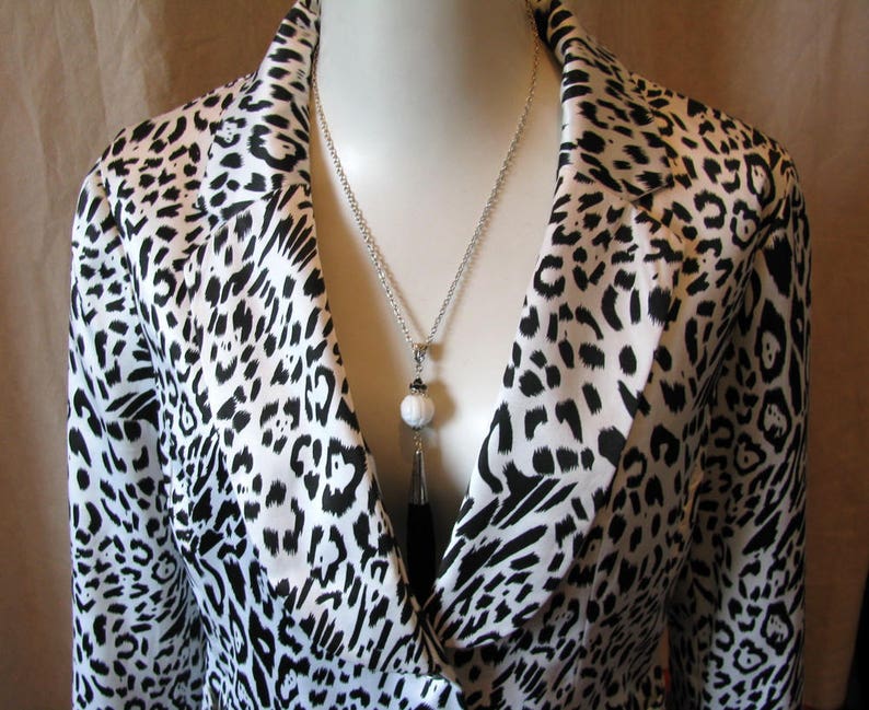 Blazer animal print / elegant vintage blazer/ trending animal print/ monochrome animal print/ leopard print blazer/ new image 5