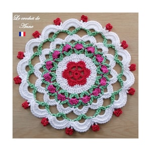 PDF CROCHET - Mandala aux rangs colorés , orné de fleurs rouges ,  Mandala bohème , African flower , facile à réaliser , Tuto en FRANCAIS !