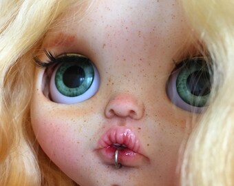 Likka/ Blythe custom/ fake base/ tbl