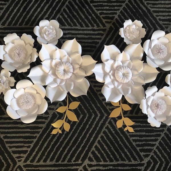 Paper Flowers - Set of 10 flowers – White paper flowers, baby shower, bridal, wedding, wall flowers, nursery flowers, flower backdrop