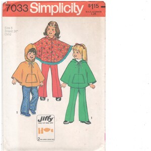Vintage Simplicity 7033 Jiffy Symönster Barnstorlek 5 - Poncho med eller utan huva - Byxor - Oklippt - Fabriksvikt