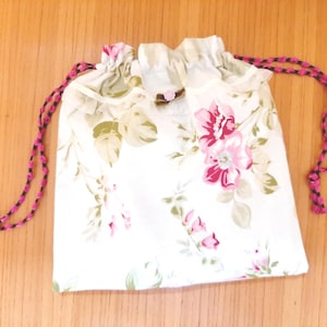 pochette pochon en coton avec roses roses romantique shabby chic