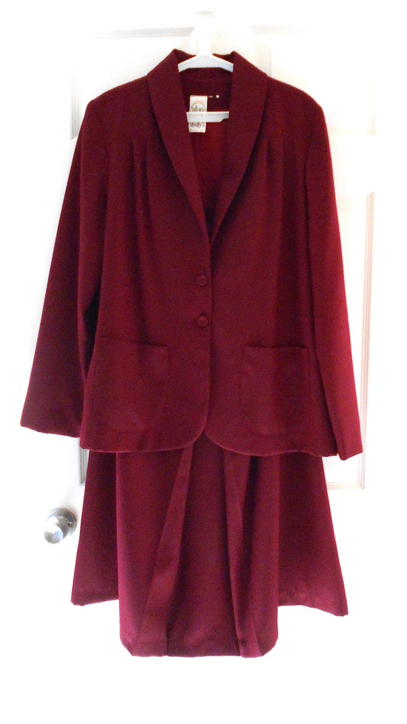 Burgundy Ladies Suit 2024 | atnitribes.org