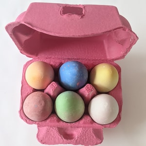 Stoepkrijt eivormig, paascadeaus, eierdoos met krijteieren. Eierdozen, feestartikelen, paaseieren, paaseieren, krijteieren, paaseieren voor kinderen