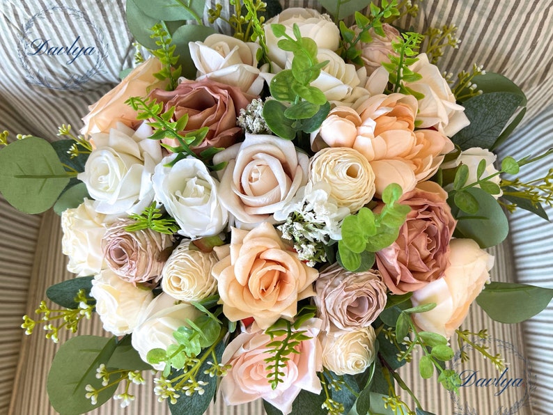 Champagne Bridal Bouquet Neutral Wedding Flowers Arrangement For champagne-bridal-bouquet-neutral-wedding-flowers-arrangement-for