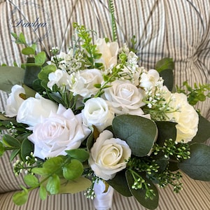 Wedding Bouquet White and Green Bridal Bouquet Artificial Flower Bouquet Ivory Bridesmaid Bouquet White Rose Wedding Bouquet Flowers