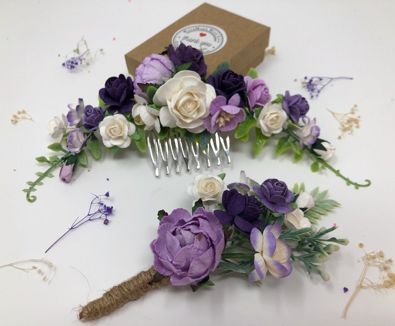 Purple flower hair comb, floral hair piece, purple boutonniere, wedding flower hair comb, bridal hair comb, wedding comb, flower head wear imagem 1