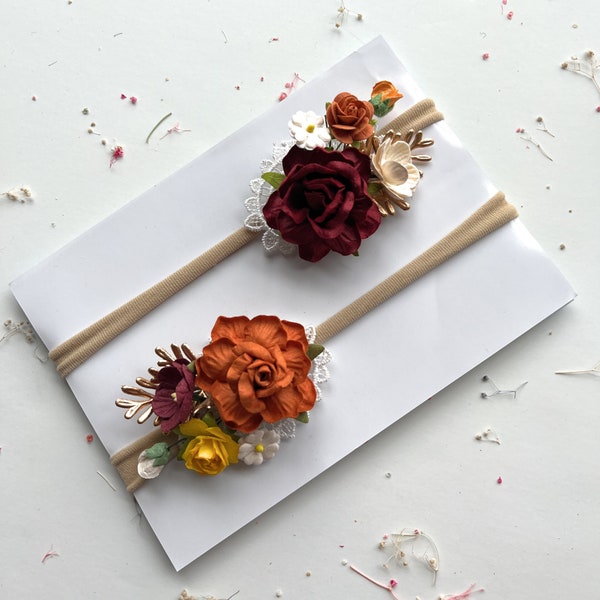 Babyhoofdband met terracottabloem: bloemenhaaraccessoire pasgeboren meisje
