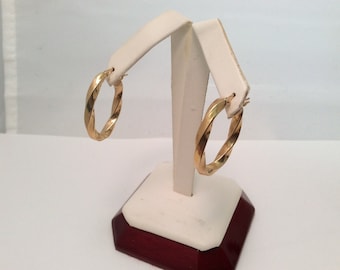 1" Graduierte Gedrehte Strukturierte Polierte Oval Ohrreifen
