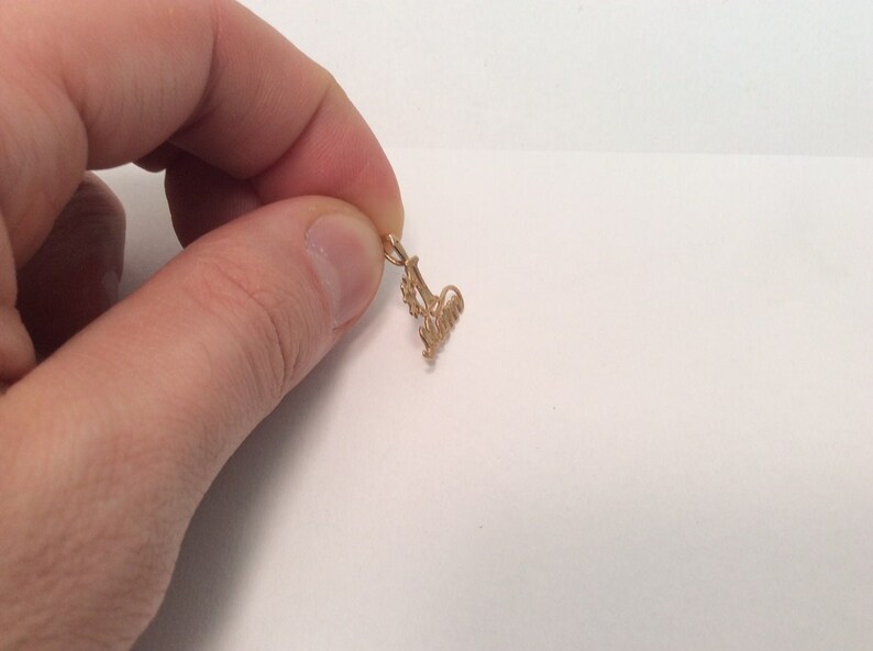 14k Yellow Real gold solid #1 Mom mother Pendant Charm .60 grams
