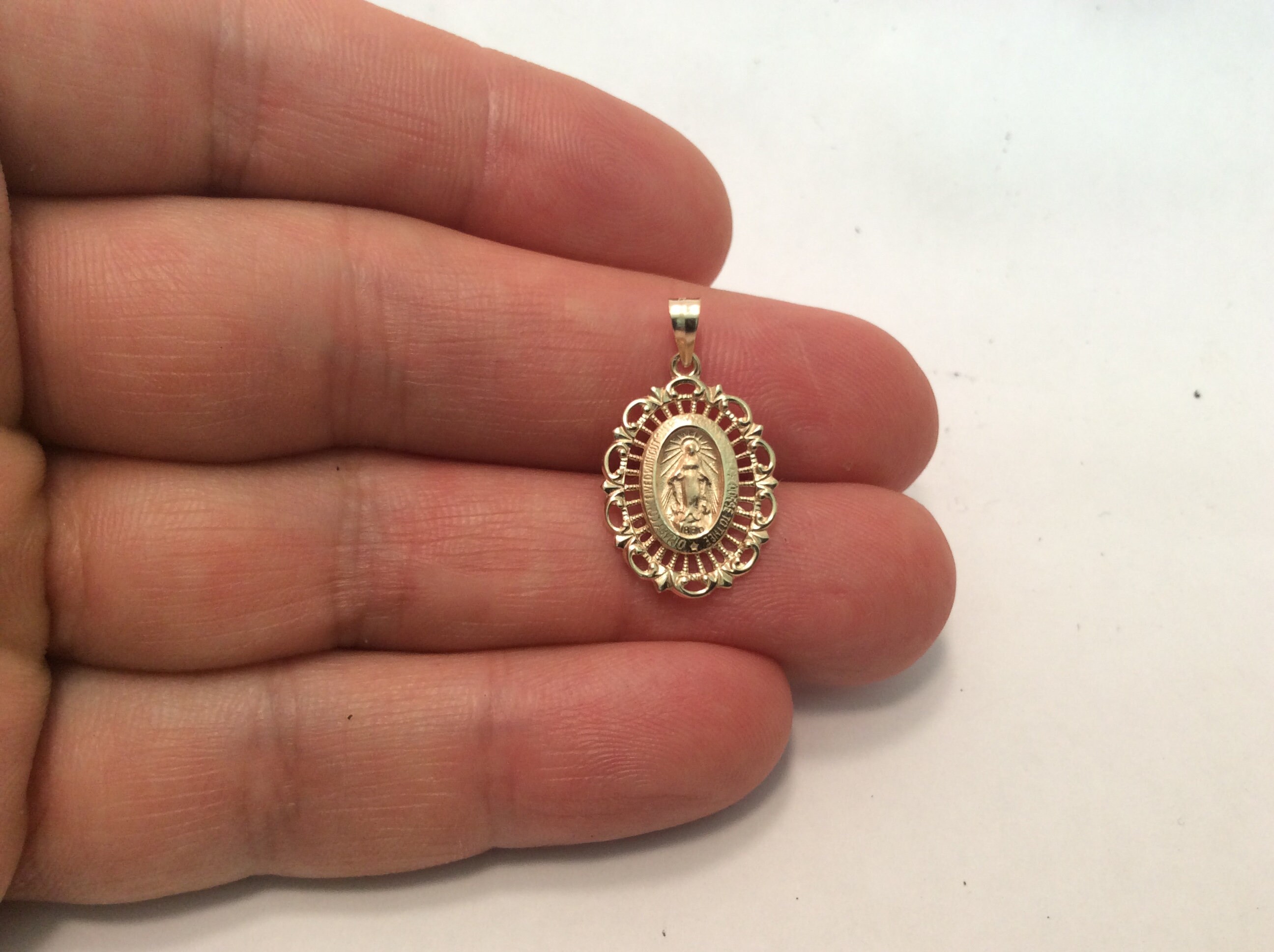 14K Yellow Real Solid Gold Oval VIRGIN MARY MIRACULOUS Medal With Frame ...