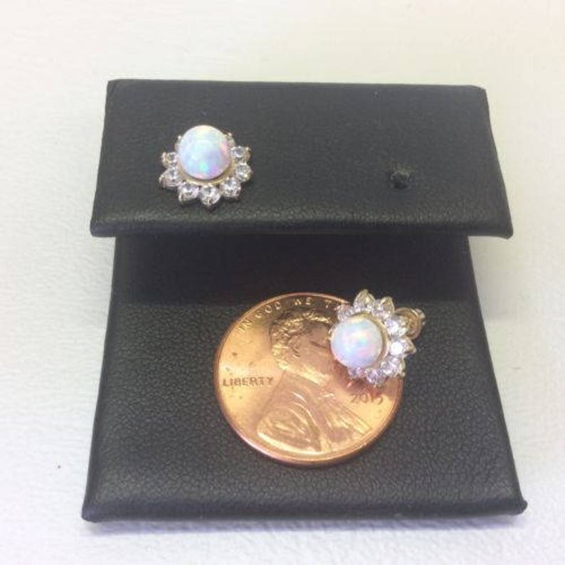 WomenChildren/'s Stylish 14K Solid Yellow real Gold Opal Stud Screw Back Cz Earring