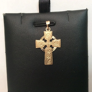 14k Solid Yellow real Gold Celtic Cross 2.00 Grams Religious Charm 1 1/4 Inches