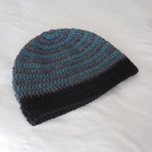 Green, gray & black spiral striped design crochet wool winter hat