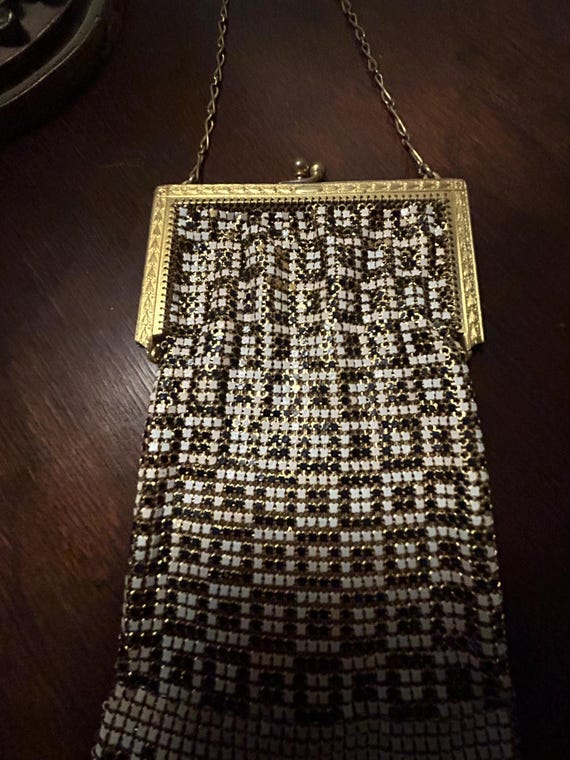 Flapper Style Whiting & Davis Enameled Mesh Purse - image 9
