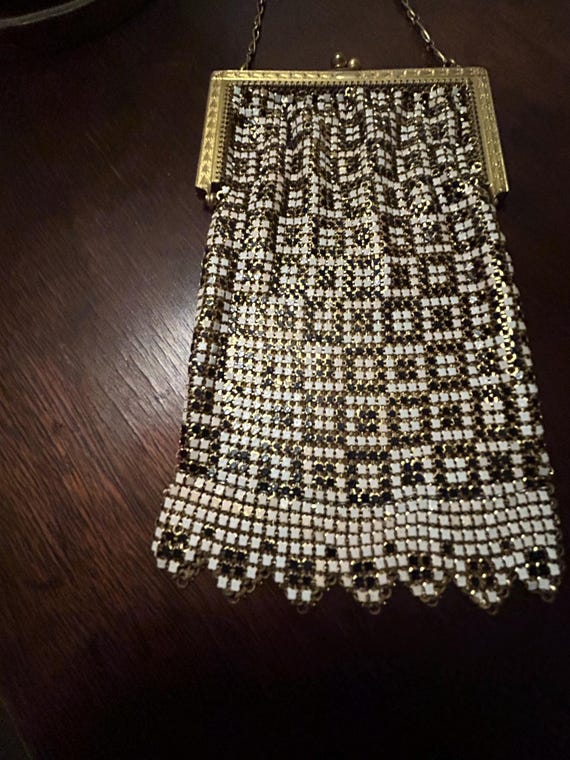 Flapper Style Whiting & Davis Enameled Mesh Purse - image 8