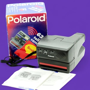 Polaroid One Step Close Up 636 Appareil photo parlant instantané Photo de mode vintage