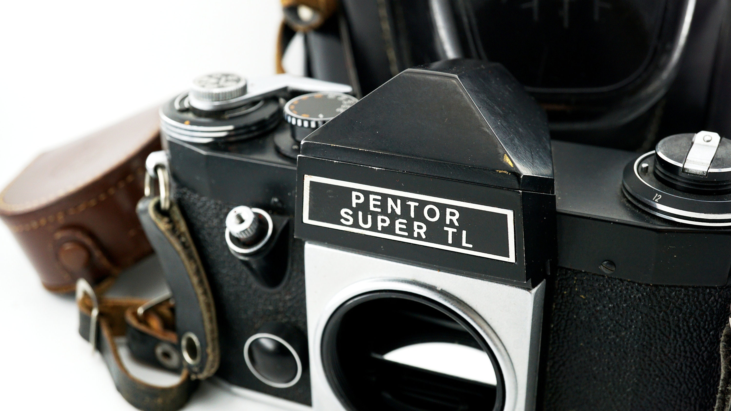 Pentor Super TL (Praktica) ボディのみ 一眼レフ 35mm フィルムカメラ