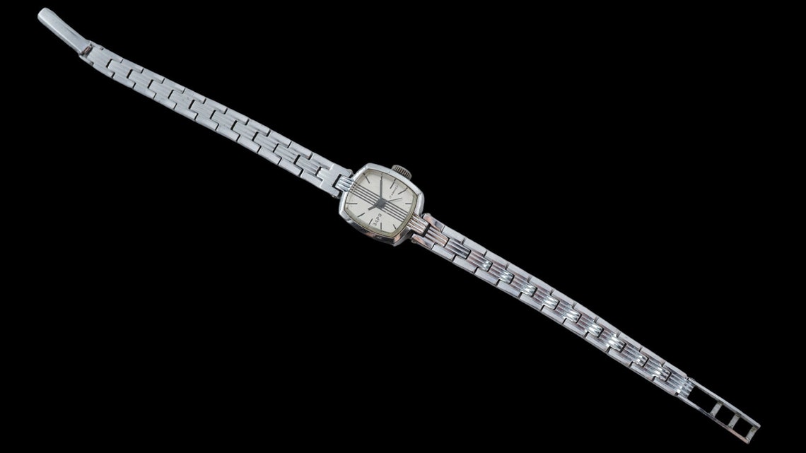 Vintage ladies mini watch Zarja Zaria 17 jewels, soviet mechanical women's wristwatch, USSR, foto 3 di 5