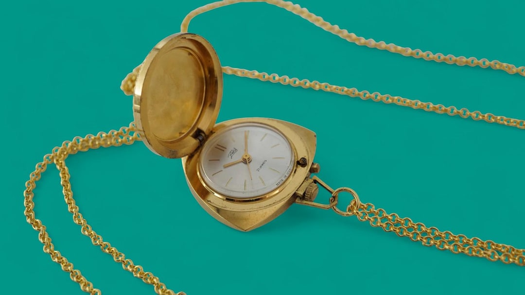 時計 ZARIA Pendant Watch --Vintage Mechanical Vintage Womens Watch Pendant Zarja Cal.2009 Zaria 21 Jewels