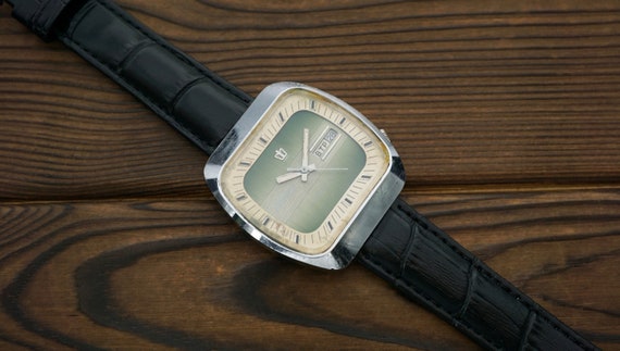 Vintage soviet men's wristwatch POLJOT quartz sov… - image 2