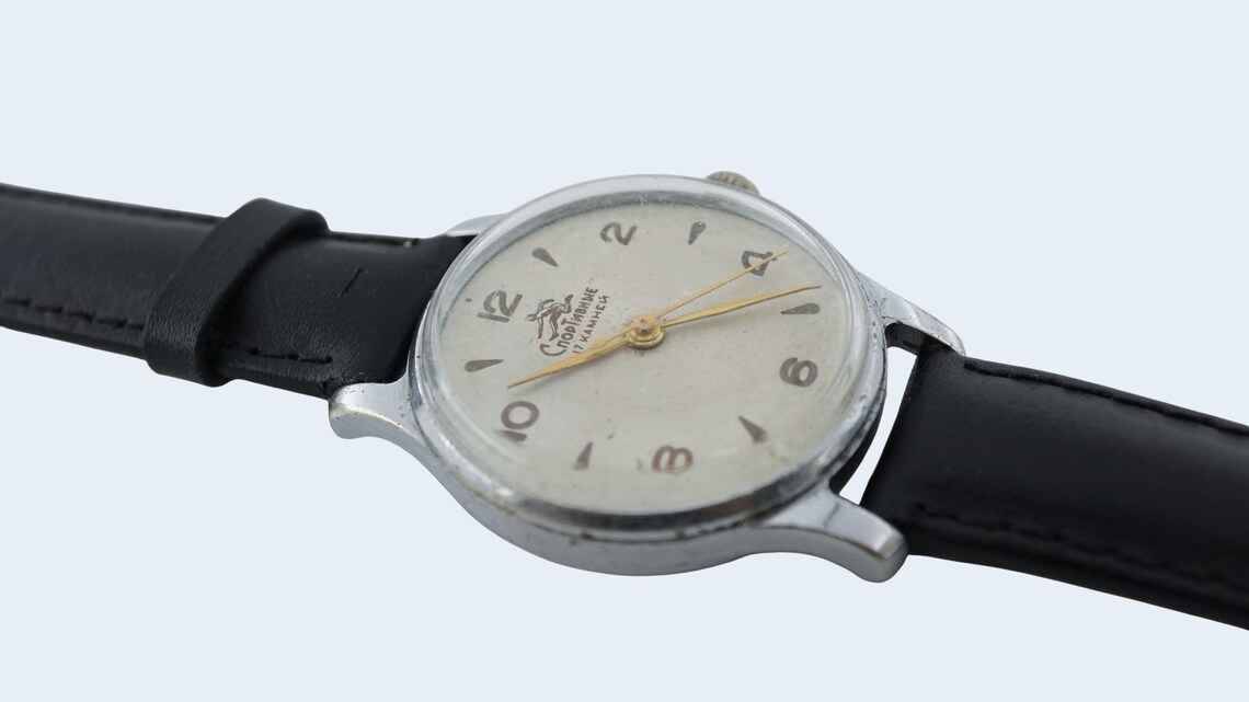Early Sportivnie sports soviet watch 17 jewels 1MCHZ mechanical ussr wristwatch, civilian version of Sturmanskie, photo 3 sur 5