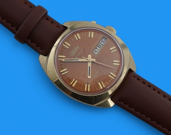 Vintage watch Slava 2428 26 jewels mechanical retro wristwatch time men's nice dial with calendar, gold plate case