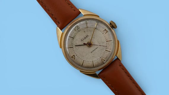Vintage early watch Vostok ALMAZ cal.2809 18j soviet mechanical USSR wristwatch