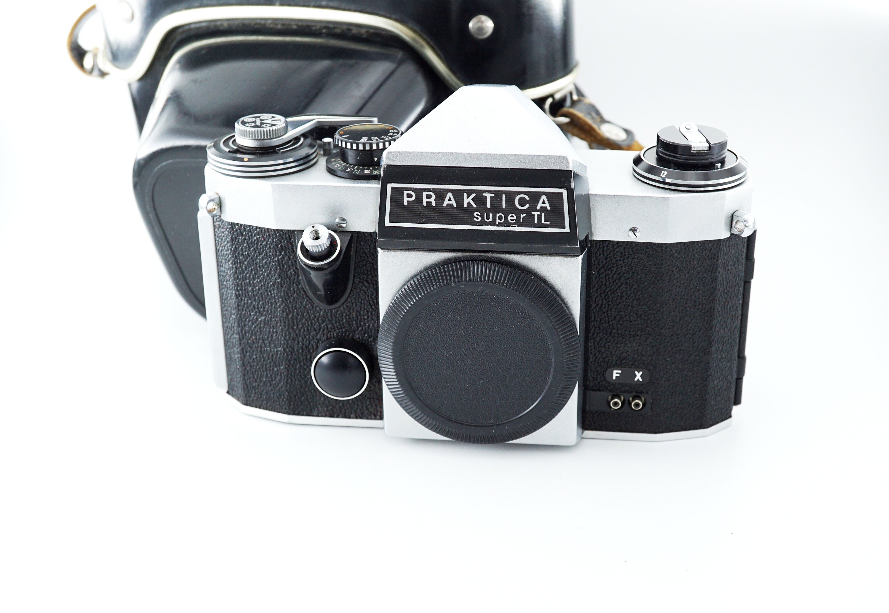 PENTACON PRAKTICA SUPER TL ボディ Vintage Body Only Pentacon Praktika Super TL Camera With Case - Etsy