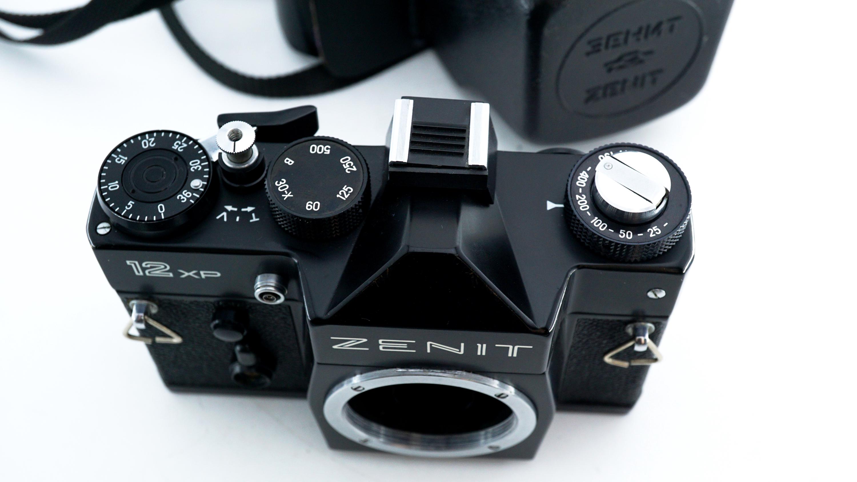 レア zenit 12XP フィルムカメラ M42マウント - メルカリ