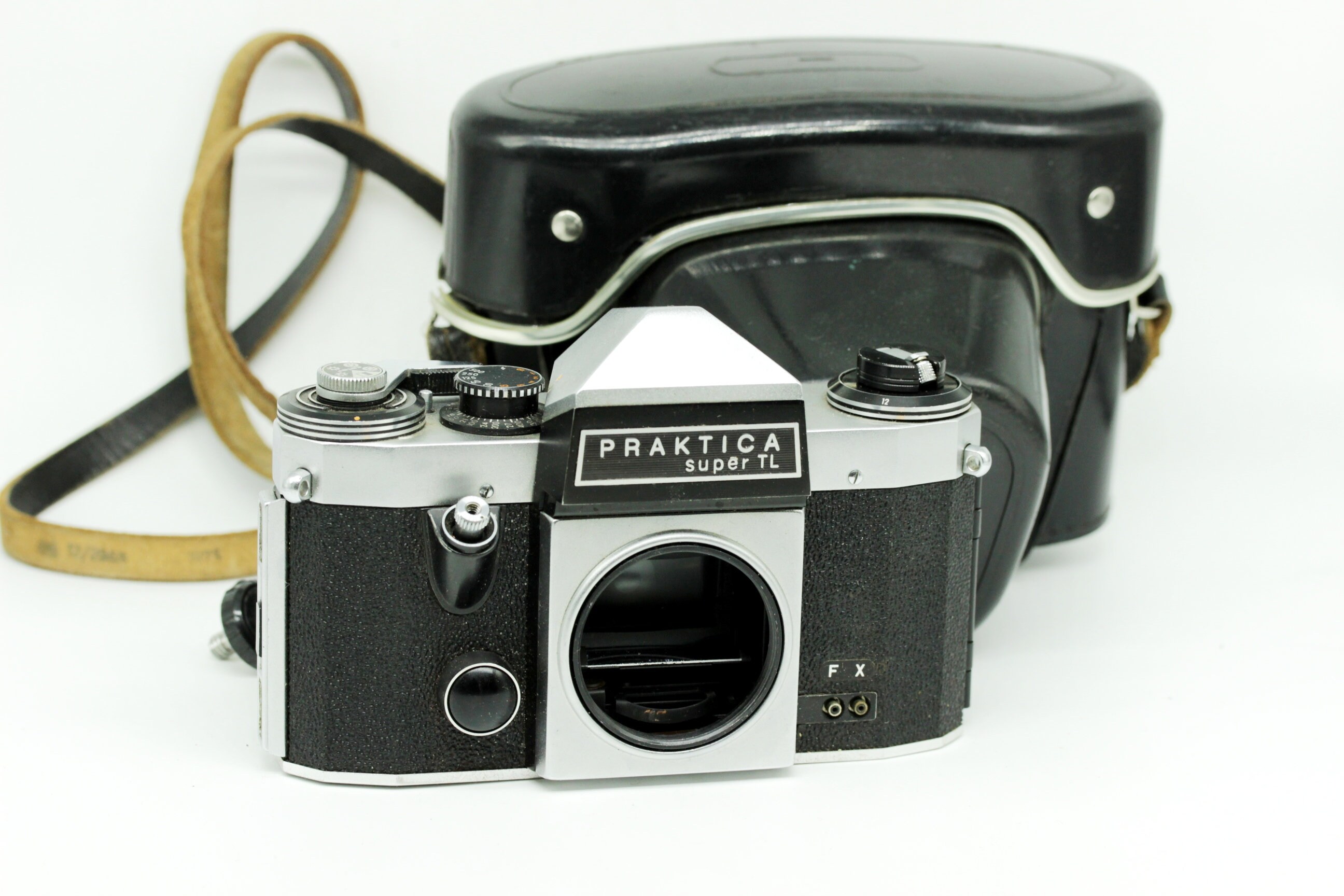 Vintage Body Only Praktica Super TL SLR 35mm Film Camera GDR